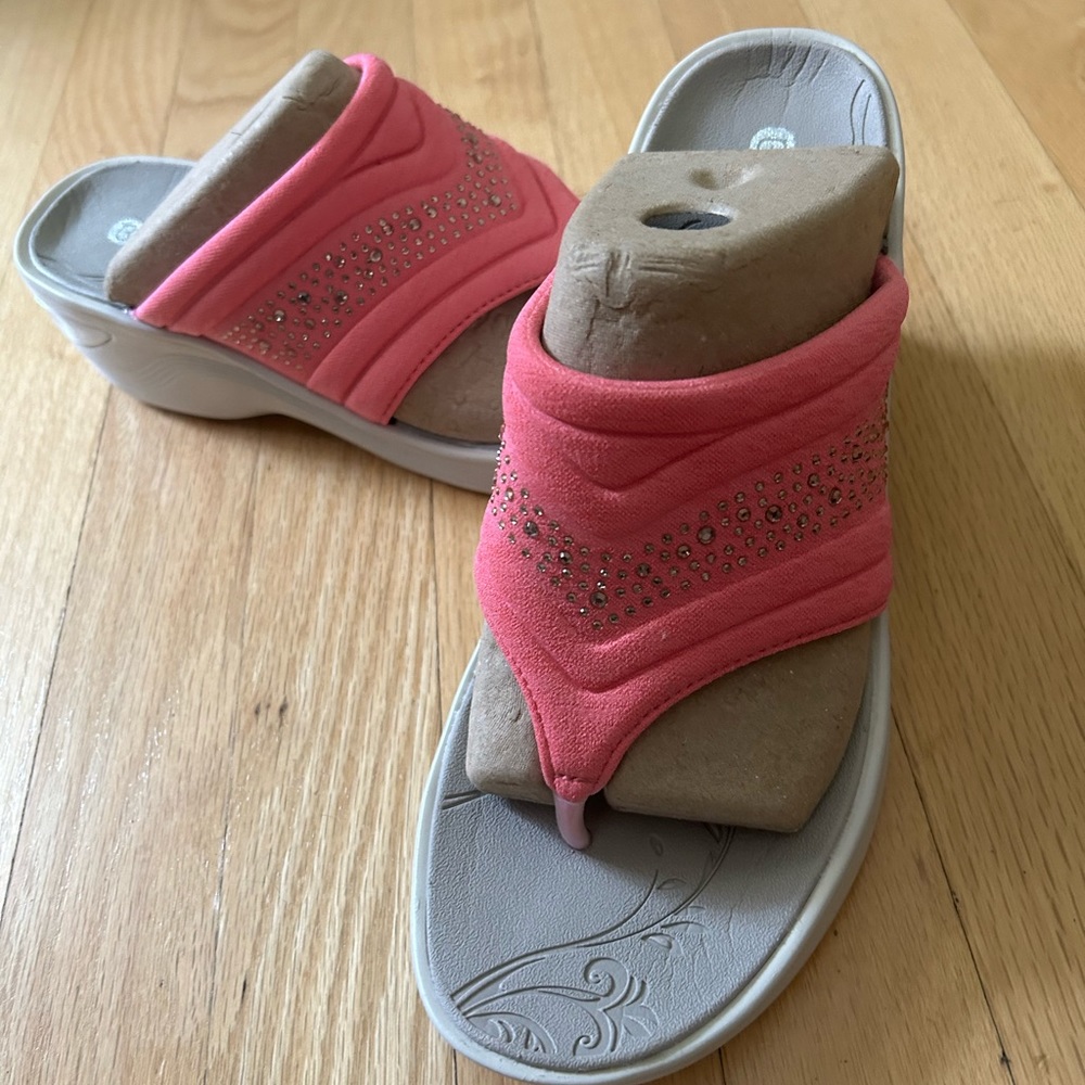 BZees Dazzle Me Wedge